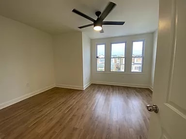 5432 Springfield Ave, Unit 2 in Philadelphia, PA - Foto de edificio - Building Photo