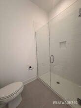 1607 W 13th St in Chicago, IL - Foto de edificio - Building Photo