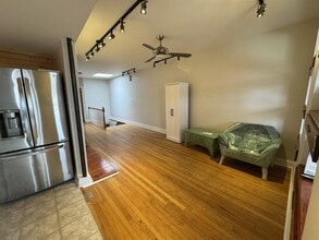 5816 W Higgins Ave in Chicago, IL - Building Photo - Building Photo