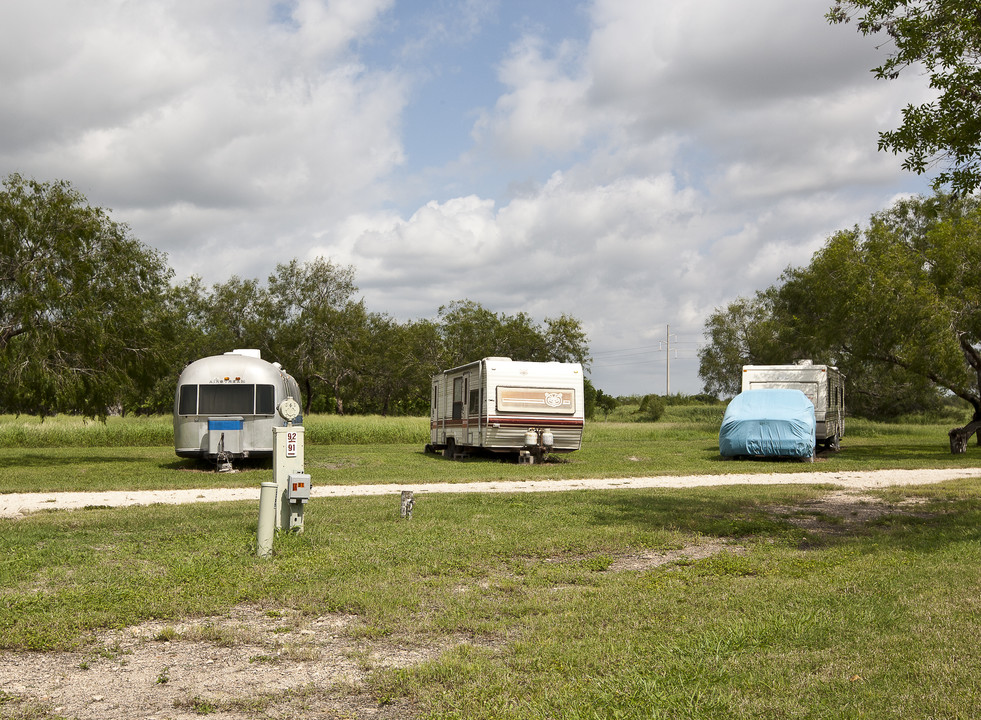 Los Fresnos RV Park in Los Fresnos, TX - Building Photo