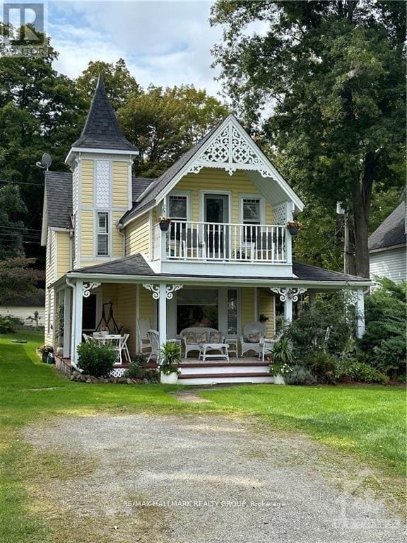 property at 112 McKenzie Ln