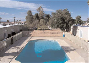 Stadium Court in Glendale, AZ - Building Photo - Building Photo