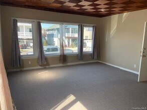 524 W Chester St in Long Beach, NY - Building Photo - Building Photo