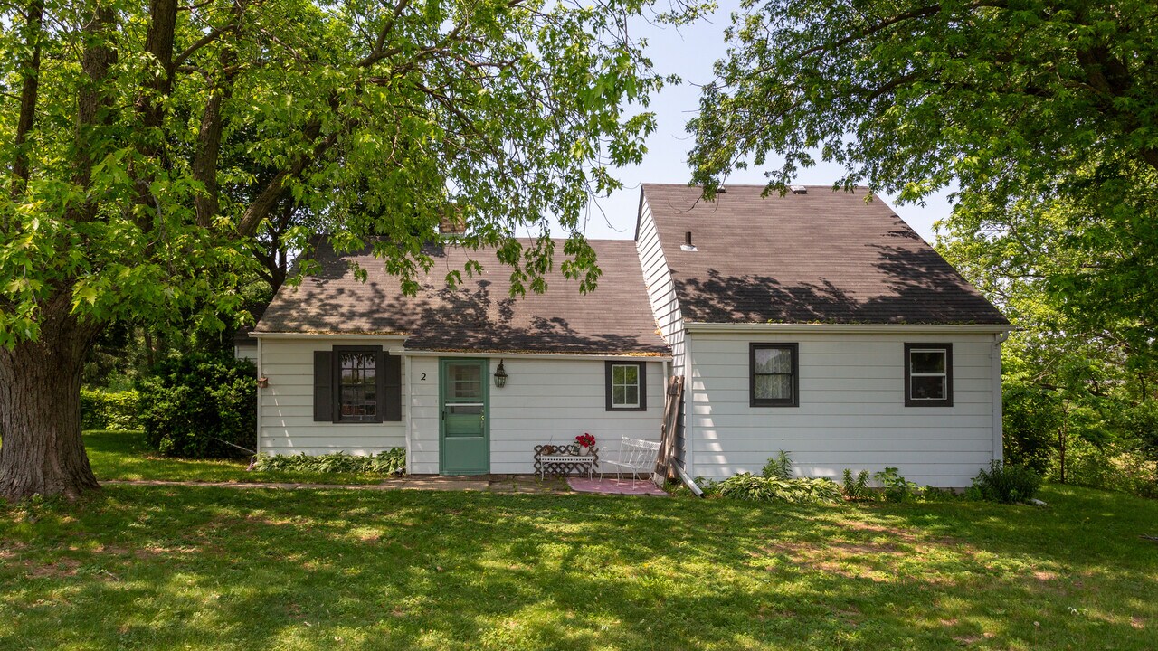 10107 IL-120 in Woodstock, IL - Building Photo