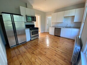 55 Pearl St, Unit 2nd Floor in New Haven, CT - Building Photo - Building Photo