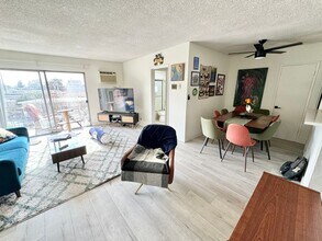 9344 National Blvd, Unit 19 in Los Angeles, CA - Building Photo - Building Photo