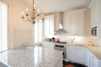 61 Queen St in Charleston, SC - Building Photo - Building Photo