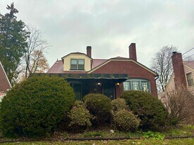 70 Clifton Dr in Boardman, OH - Building Photo
