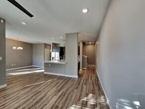 1553 Fiji St in Dallas, TX - Building Photo - Building Photo