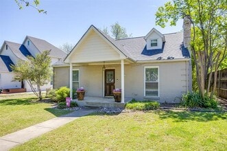 2809 Benbrook Blvd in Fort Worth, TX - Building Photo - Building Photo