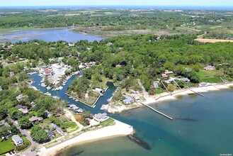 1155 Old Harbor Rd in Southold, NY - Building Photo - Building Photo