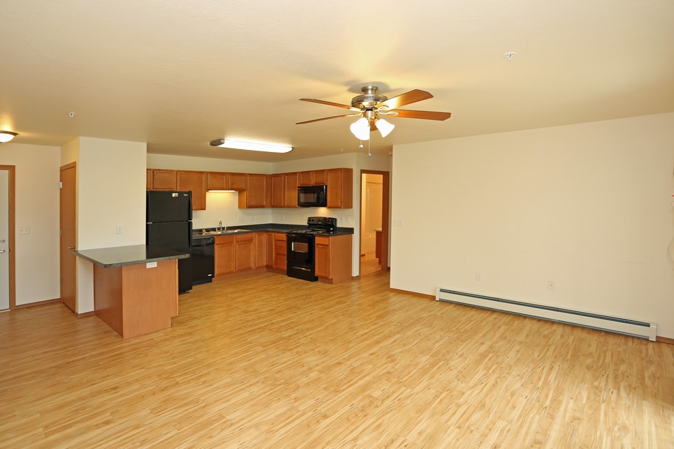 Western Adobe Apartments and Nearby Green Bay Apartments For Rent