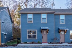 44 Trevor Trl in Clyde, NC - Building Photo