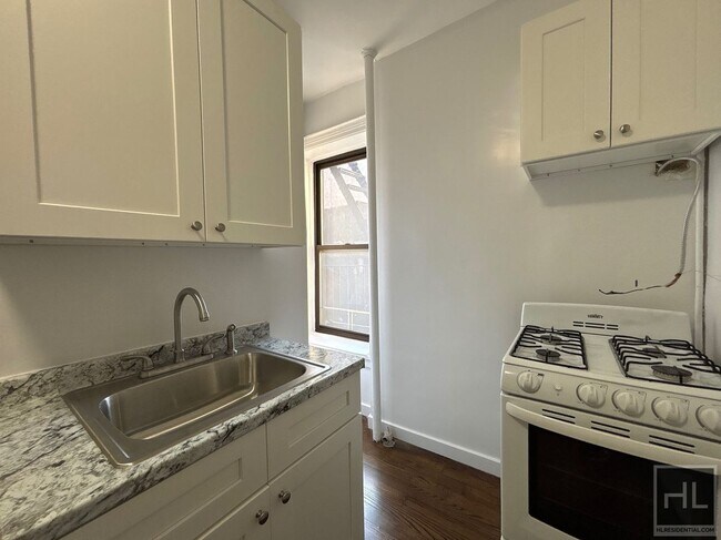 YORK AVENUE, Unit 3F in New York, NY - Building Photo - Building Photo