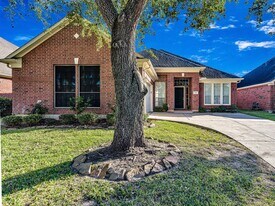3319 Shadowbark Dr in Houston, TX - Building Photo