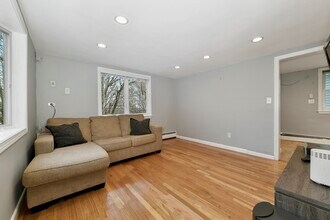 5 Clarken Ct in Boston, MA - Building Photo - Building Photo