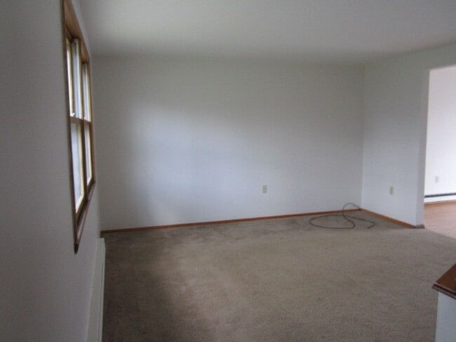 368C-D Electronics Pkwy in Salina, NY - Building Photo - Building Photo