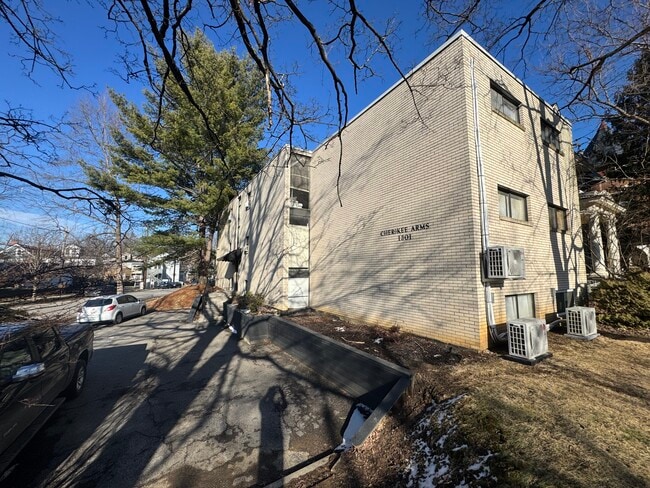 property at 1301 Cherokee Rd