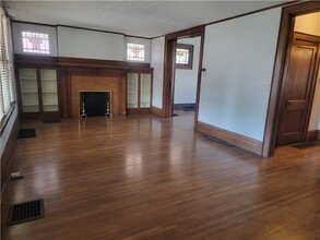 1860 Oak St in Columbus, OH - Building Photo - Building Photo