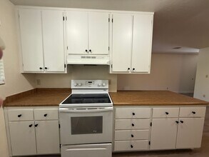 5027 Reggie Rd in Reno, NV - Building Photo - Building Photo