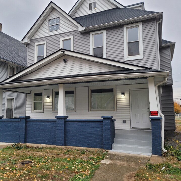 2345 N Kenwood Ave in Indianapolis, IN - Building Photo