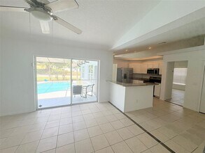 5647 Hamlin Close Rd in Davenport, FL - Building Photo - Building Photo