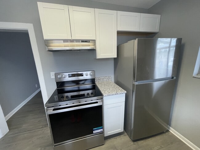 338 W Bay Ave in Eagle Lake, FL - Building Photo - Building Photo