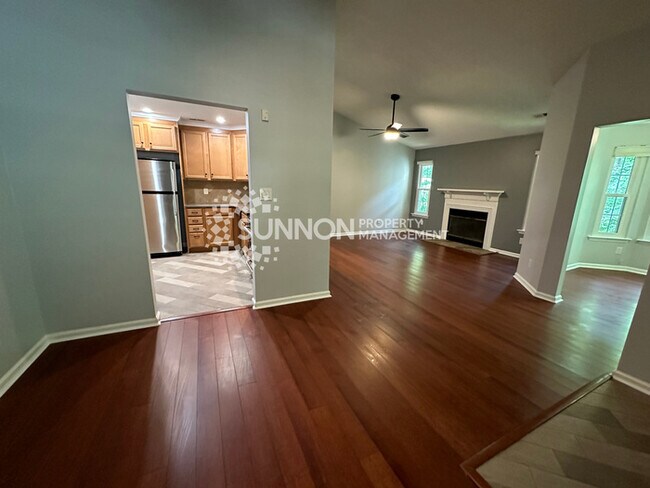 6140 Gray Gate Ln in Charlotte, NC - Building Photo - Building Photo