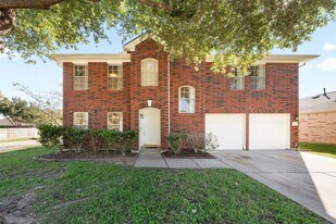 17103 Canterbury Green Ct in Sugar Land, TX - Building Photo