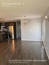 655 Hampton Cir in Saskatoon, SK - Building Photo - Building Photo