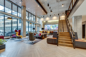 HQ Apartments in Minneapolis, MN - Building Photo - Interior Photo