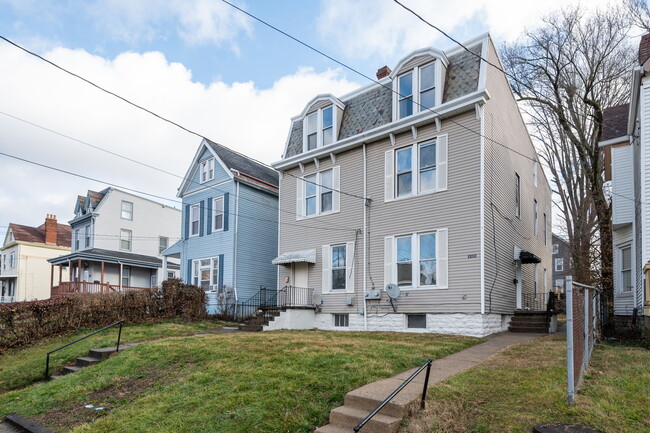 3328 Fairfield Ave, Unit 3330