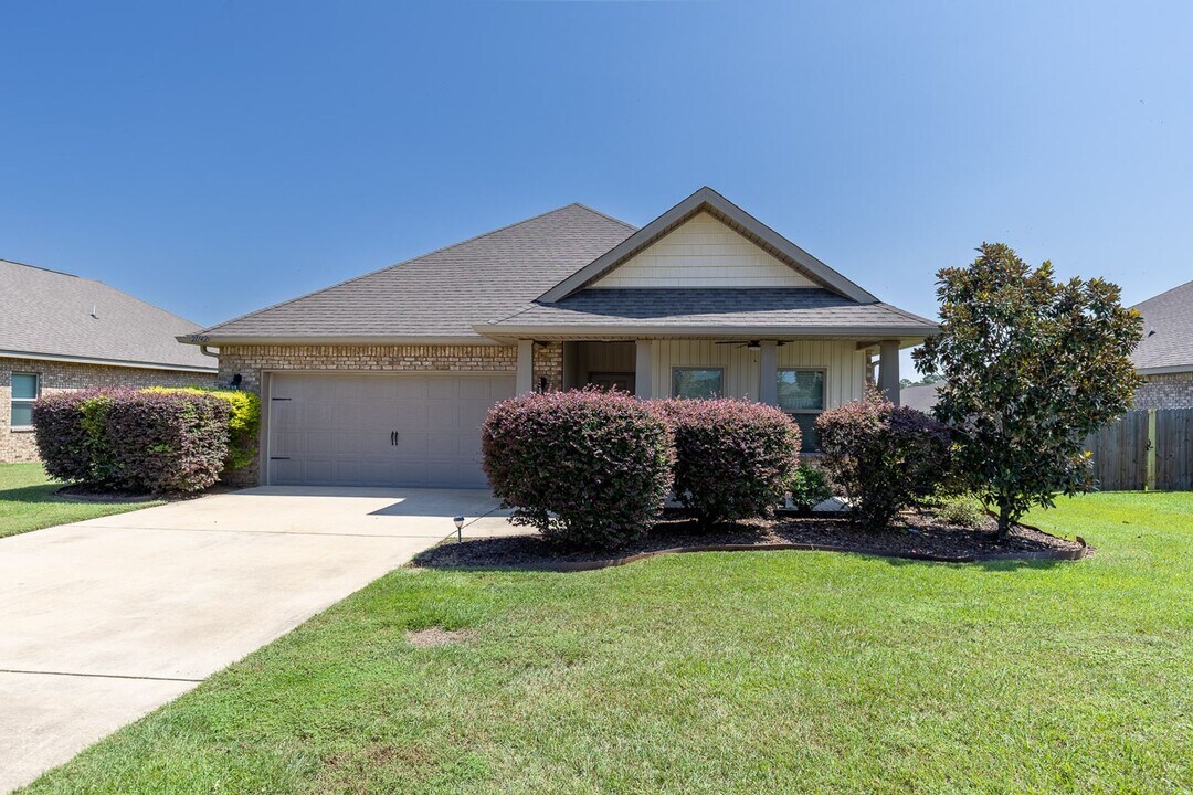 21742 Gullfoss St in Fairhope, AL - Building Photo