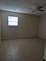 505 Hackberry St, Unit 18 in Copperas Cove, TX - Building Photo