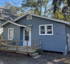 616 Seabreeze Dr in St. Simons Island, GA - Building Photo - Building Photo