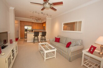 1 Renaissance Way in Boynton Beach, FL - Building Photo - Building Photo