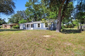 5455 Westwood Dr in Milton, FL - Building Photo - Building Photo