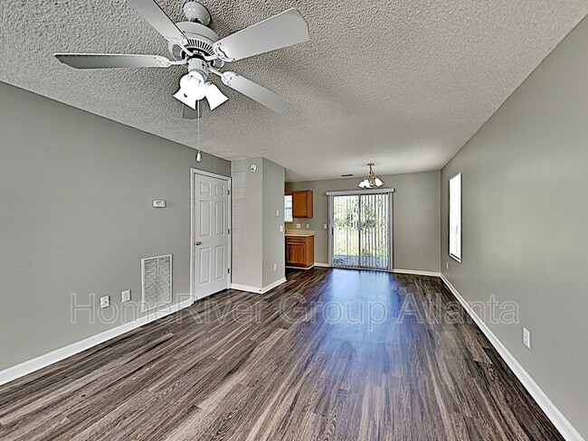 94 Westside Chase SW in Cartersville, GA - Building Photo - Building Photo