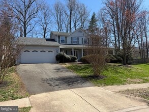 3501 Majestic Pine Ln in Fairfax, VA - Building Photo - Building Photo