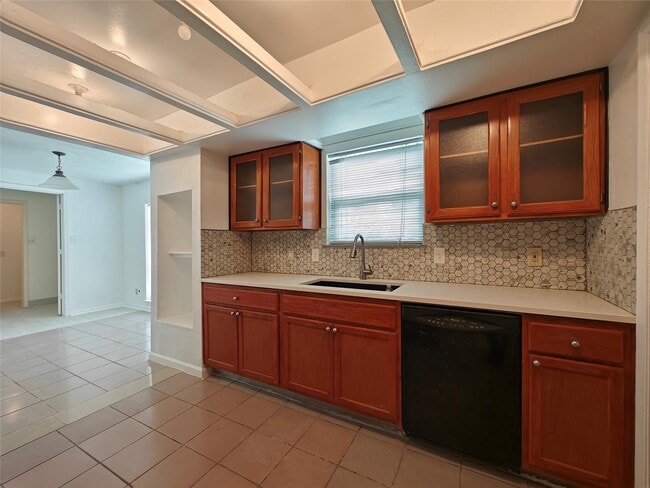 4471 Yupon Ridge Dr