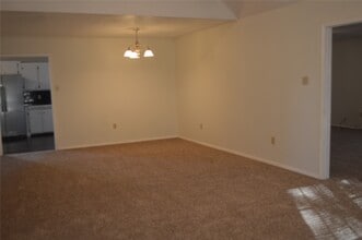 532 Hollyhock st in Prairie View, TX - Building Photo - Building Photo