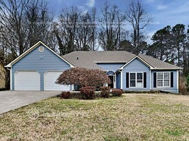 1931 Pintail Ct in Lawrenceville, GA - Building Photo