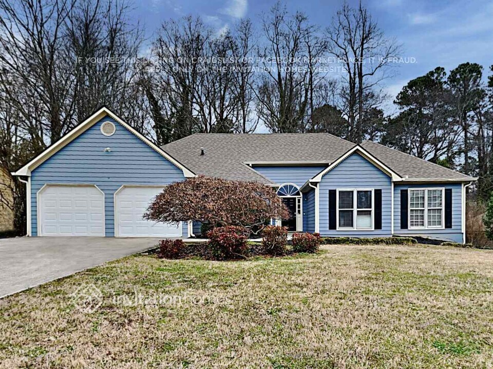 1931 Pintail Ct in Lawrenceville, GA - Foto de edificio