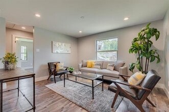 2515 Province Ln in Dallas, TX - Building Photo - Building Photo