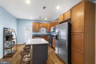 1811 Titan St in Philadelphia, PA - Building Photo - Building Photo