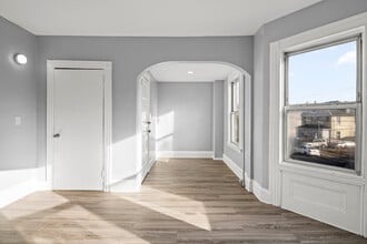 73 N 14th St, Unit 2 in East Orange, NJ - Foto de edificio - Building Photo