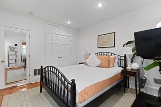 221 W Newton St, Unit 3 in Boston, MA - Foto de edificio - Building Photo