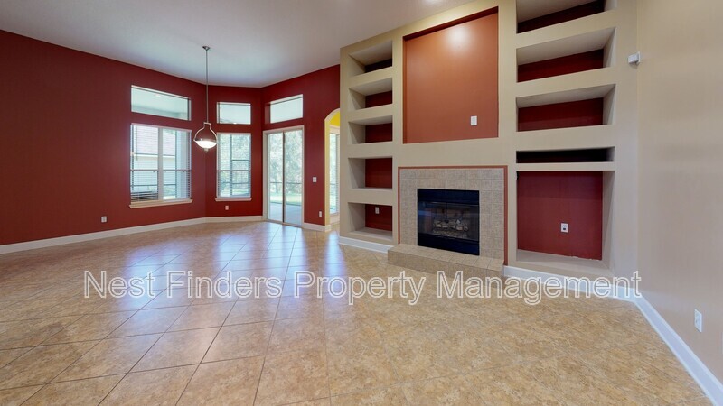 5995 Shadehill Rd in Jacksonville, FL - Building Photo