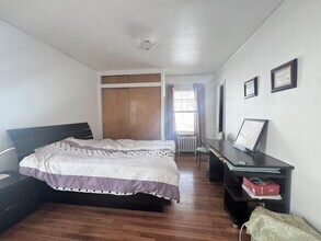 98 Westbourne Ter, Unit 2 in Brookline, MA - Building Photo - Building Photo