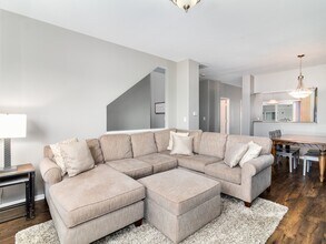 128 New Haven Dr in Cary, IL - Building Photo - Building Photo